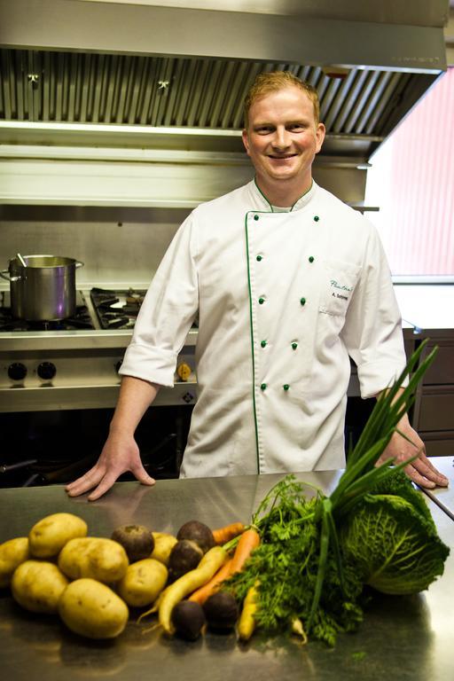 Paulsen'S Landhotel Und Restaurant Bohmstedt Bagian luar foto